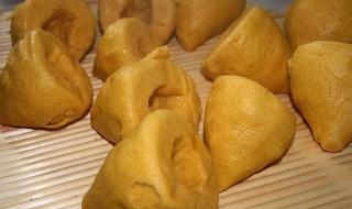 手里捧着窝窝头 手里捧着窝窝头